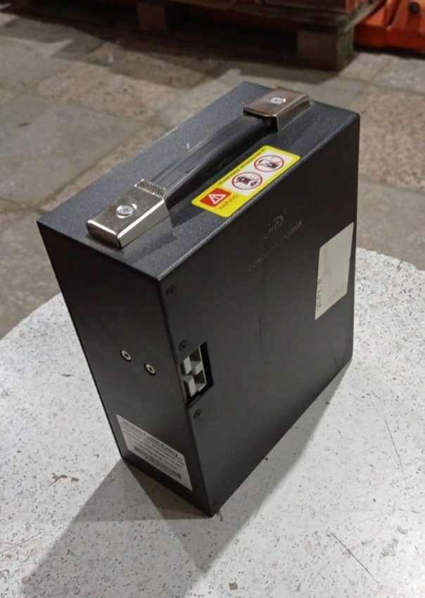 Аккумулятор для тележек PPT15-2/EPT 24V/20Ah литиевый (Li-ion battery) Аккумулятор для тележек PPT15-2/EPT 24V/20Ah литиевый (Li-ion battery)